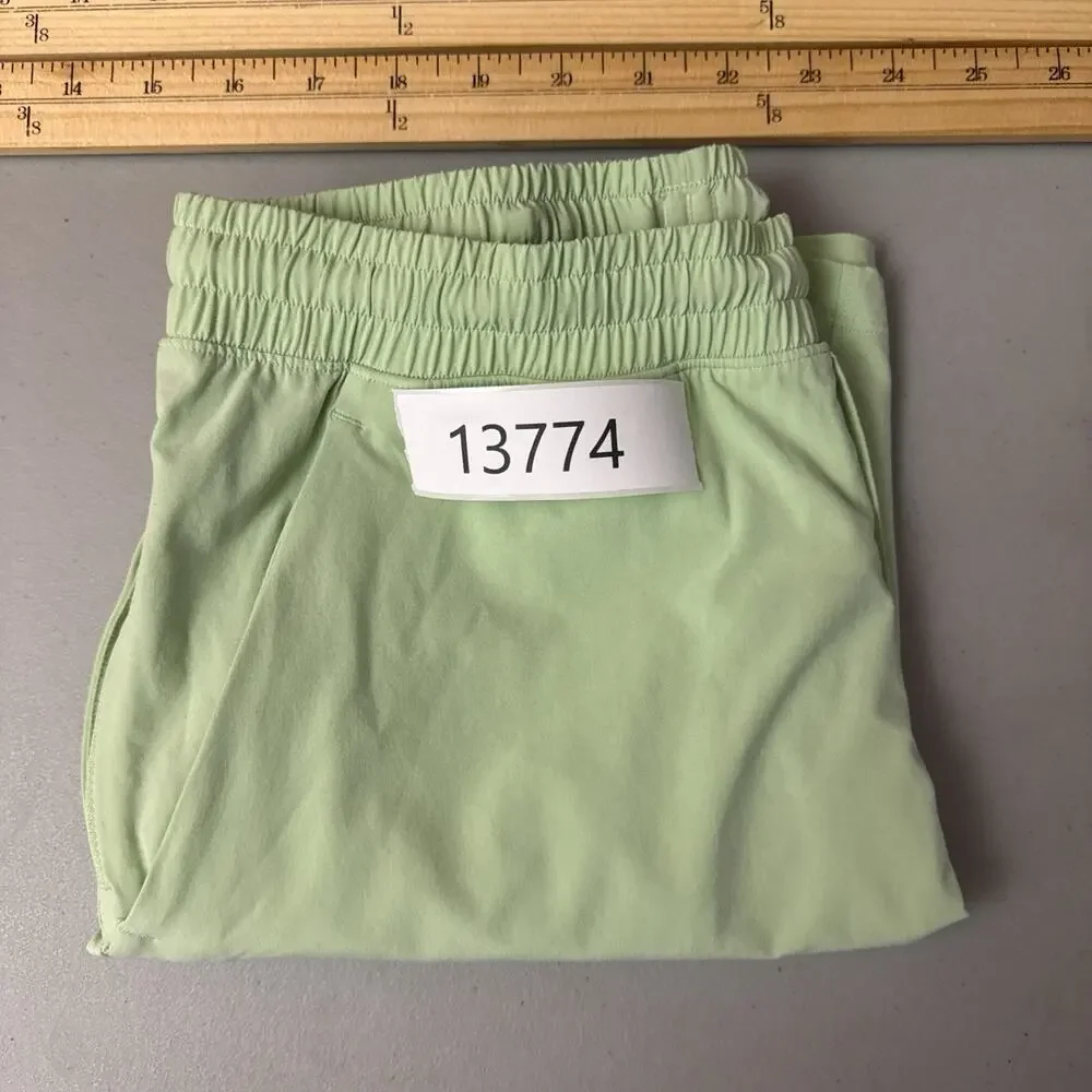 Lululemon Pace Breaker Shorts Men’s Small Delicate Mint 7 Inch Linerless